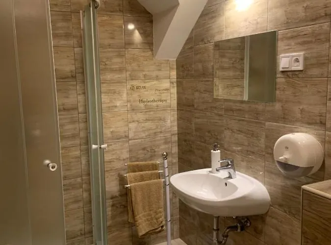 Szitakoeto Panzio Bed & Breakfast Balatonfuzfo