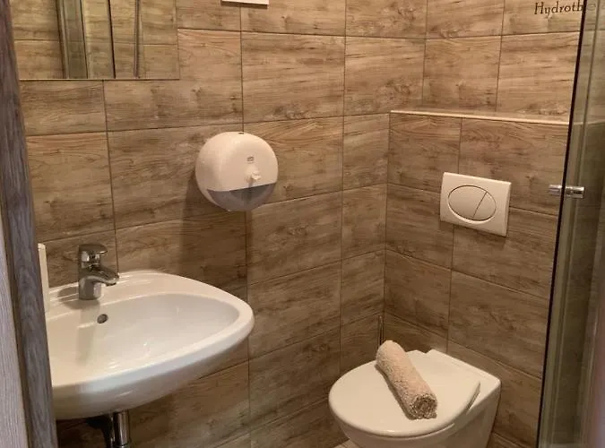 Bed & Breakfast Szitakoeto Panzio Balatonfuzfo